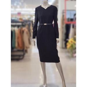 미니멈 세이브존03 미니멈 V넥 슬림 원피스 ATMYDAWO0340A