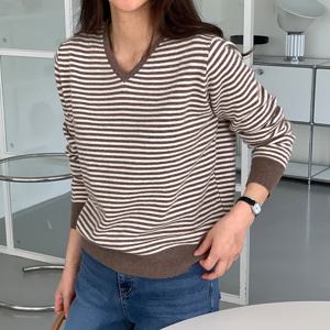 샵앤) 국산 여성 V넥 단가라 4컬러 긴팔 니트 티셔츠 21DS-WKN-4969-차콜