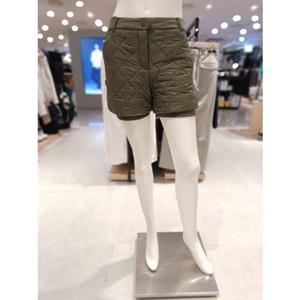 [파리게이츠] 25FW겨울 여성 물결 자수 퀼팅 패딩 숏팬츠 (521E4PS403KH)