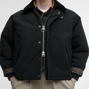 바버 25FW 남여공용 블랙 Rollback Transport 패딩 자켓 URJU5F024 BK