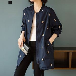 [퀸이즈] [~77까지]로모 스타디움넥 캐릭터 자수 포인트 롱 점퍼