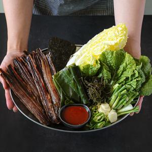 [맛군] 쫀득한 구룡포 손질 꽁치 과메기 5마리 10쪽 + 야채세트(중)
