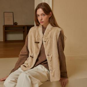 [정가 109,000원[로안]페이크 퍼 토글 베스트