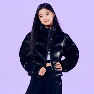 [더데이걸]시그니처 크롭 다운 TGJD24T01_7358