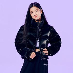 [더데이걸]시그니처 크롭 다운 TGJD24T01_7358