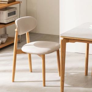 쿠폰가 84,510원 / 해롤드 원목 가죽 편한 등받이 1인 카페 테이블 식탁 의자