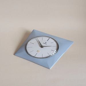 1970s 스카이블루 빈티지 벽시계