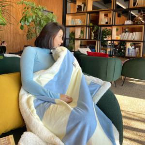 바닐라 스트라이프담요 양털담요 극세사담요 쇼파담요 블루담요 큰담요 이쁜담요 감성담요