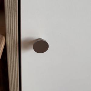 황동 1구 가구손잡이 KB9191 원형 헤어라인 옷장 싱크대 문고리 니켈실버 25MM