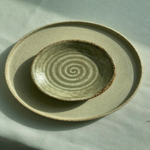 그린 스월 플레이트 green swirl plate 회오리 도자기 일제 앞접시