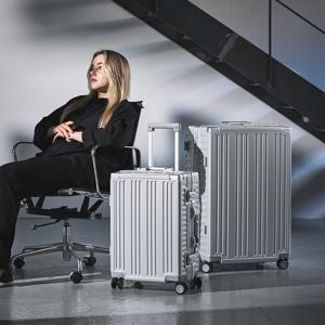 28인치 스틸가드 캐리어 대형 여행용 PC100% 폴리카보네이트 TSA락 +캐리어저울