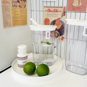 BPA FREE 투명 심플 모던한 화이트 냉장고 손잡이 물병 직사각(2L/2P세트)