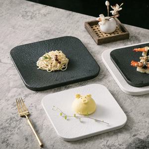 모노 스톤 플레이팅 접시 파스타 초밥 디저트 플레이트 1개, 정사각/21cm, 블랙