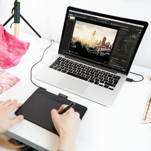 인튜어스 타블렛 Intuos CTL-4100 블랙에디션 USB 클립스튜디오증정