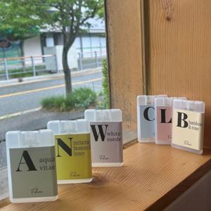 1+1 휴대용 포켓 섬유 향수 페브릭퍼퓸 탈취제 뿌리는 방향제 스프레이 20ml