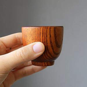 옻칠 나무 둥근 소주잔