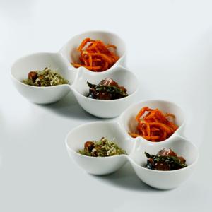 1+1 클로버 삼절 나눔접시 / 3칸 세칸 반찬 분할 접시 그릇 데일리 예쁜 화이트