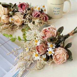 1+1 드라이플라워 촬영용부케 마트리카리아 데이지꽃 성묘좋화 실크 생화같은 조화 방울꽃