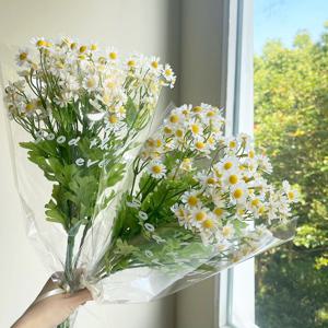 1+1 데이지 꽃 조화 30송이 촬영용 부케 인테리어 꽃다발 장식 들꽃 마트리카리아