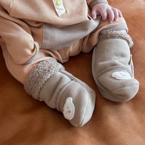 윈터 부클 아기 풋워머 신생아 겨울 양말