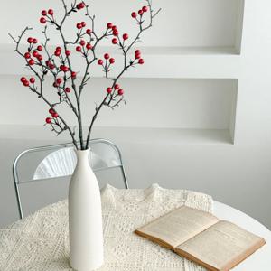 망개 열매 나뭇가지 조화 크리스마스 빨간 열매 장식 망개 남천 나무가지 겨울 인테리어