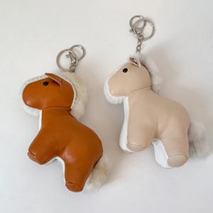 가죽 말 키링 열쇠고리 키홀더 신년 새해 말띠 선물 2종 택1