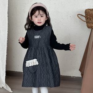 도트 민소매 퀼팅 원피스 R15590