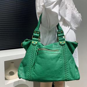 TEMU 빈티지 Y2K 레드 모터사이클 토트백 - 대용량 합성 가죽 숄더백, 조절 가능한 스트랩, 레트로 직조 디자인 & 지퍼 클로저 여성용, 가을/겨울 패션에 완벽, 가을 패션 액세서리 | 레트로 모터사이클 백 | 골드톤 하드웨어, 모터사이클 액세서리