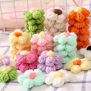 TEMU 50개 수제 크로셰 퍼프 꽃 플리스 꽃, DIY 헤어 클립 액세서리, 꽃 가방, 의류, 공예, 천 거울 장식, 홈 데코 용품, 귀여운 꽃 장식, 무작위 색상