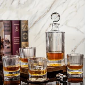 TEMU 노바레 글라스 위스키 디캔터 세트, 스토퍼 포함 - 27oz 라운드 디캔터 및 10oz 위스키 글라스 - 위스키, 버번, 브랜디, 리큐르 및 럼에 이상적 - 우아한 리브 디자인, 전기 불필요