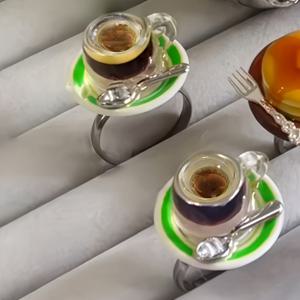 TEMU 1개 미니 커피컵 링 - 독특한 백조 디자인, 화이트 & 그린 액센트 합금, 레트로 스타일 캐주얼 웨어 또는 선물용, 커피 바 액세서리
