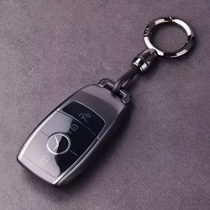 TEMU 풀커버 키는 A, C, E300, S, CLA, CLS, GLA, GLC260, GLE450, GL, GLS 및 G-클래스 신형 모델에 적합하며, 남녀 모두를 위한 세련되고 미니멀한 디자인을 특징으로 합니다.