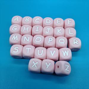 TEMU 26개 사각 실리콘 알파벳 비즈 A-Z - 열쇠고리 만들기, 팔찌 & 목걸이 참 장식용 DIY 공예 문자 - 내구성 있고 유연한, 전원 필요 없음, 캐릭터 실리콘 비즈, 생동감 있는 디자인의 키체인 재료