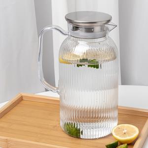 TEMU 1pc 2000ml 대용량 물병 - 뜨거운 및 차가운 음료를 위한 내구성 있는 플라스틱 음료 주그, 냉장고에 적합한 차가운 물 디스펜서, 주스, 아이스 티, 우유에 이상적 - 가정, 야외, 학교로 돌아가기 및 독립기념일을 위한 휴대용, 야외 수분 보충, 투명한 디자인, 튼튼한 손잡이 디자인
