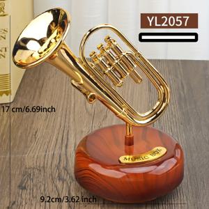 TEMU 럭셔리 색소폰, 트럼펫 & 프렌치 혼 회전 뮤직 박스 - 우아한 골드/블랙 플라스틱 악기 레플리카, 자동 연주 윈드 밴드 장식, 홈, 생일 & 결혼 선물용, 내구성 있고 휴대 가능한 뮤직 플레이어, 회전 베이스가 있는 창의적인 윈드 인스트루먼트, 광택 있는 골드 마감, 거실 장식 & 음악 선물에 이상적