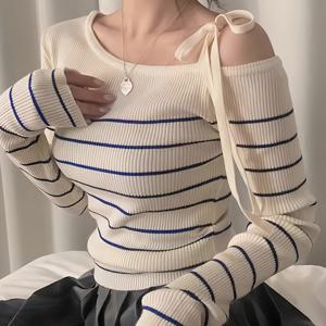 TEMU 여성용 한국 스타일 오프숄더/원숄더 스웨터 티셔츠 - 블루 & 가로 줄무늬, 흰색 베이스에 리본 같은 칼라, 레이스 같은 네크라인, 드레스나 청바지에 어울리는 겨울용 탑 (중간 신축성)|여성원피스|티셔츠|셔츠