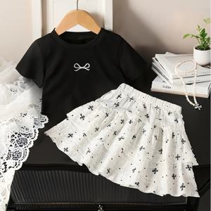 TEMU 봄과 여름 소녀 패션 신상 트렌디 귀여운 디자인, 리본 프린트 단색 크루넥 반팔 상의 + 다용도 리본 장식 레이스 스커트, 일상 캐주얼 아웃팅 비치 휴가 파티 청소년 편안한 투피스 세트 (모자, 가방 및 기타 액세서리 제외)