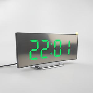 TEMU 1pc 현대 LED 독특한 디자인 곡선 스크린 전자 시계, 수면 타이머 및 온도 표시, 조용한 알람, 배터리 또는 USB 케이블으로 작동, 침실, 거실, 사무실 및 학교에 사용할 수 있으며 방 장식 및 가정 장식으로 사용할 수 있습니다.