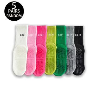 TEMU 랜덤 5팩 여성용 미끄럼방지 실리콘 밑창 스포츠 양말, 가을/겨울 요가 러닝 피트니스 일상용 양말, 스포티한 룩, 유연 소재, 운동 애호가를 위한 필수 아이템