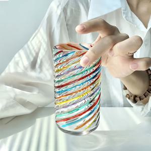 TEMU 1개 장인 수제 컬러풀 유리 컵 - 무지개 빛 반사, 빈티지 스타일의 기하학적 & 나선형 패턴, 주스 & 물에 이상적 - 완벽한 선물, 주스 유리|기하학적 패턴|무지개 빛 유리