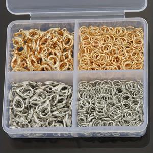 TEMU 820개 KC 골드 & 화이트 K 4-그리드 박스 랍스터 클라스프 및 점프 링 세트, 포함: 120개 랍스터 클라스프와 700개 점프 링, 합금 주얼리 클라스프 목걸이 버클 팔찌 버클 테일 체인 클립 비즈 클로저 링 커넥터 싱글 루프 키체인 펜던트 참 DIY 귀걸이 체인 만들기 액세서리 용품