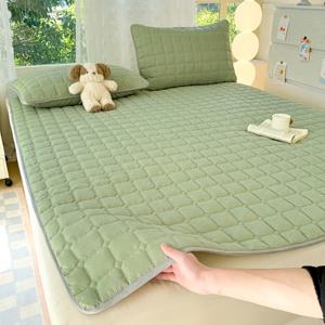 TEMU 1pc 단색 양털 얇은 매트리스 탑퍼 - 퀼트 디자인, 기계 세탁 가능, 올 시즌 사용, 싱글/더블 침대 호환, 베개 케이스 또는 베개 코어 포함되지 않음, 네 개의 코너 타이 패스팅, 기숙사 침구, 미니멀 침구, 부드러운 터치 소재