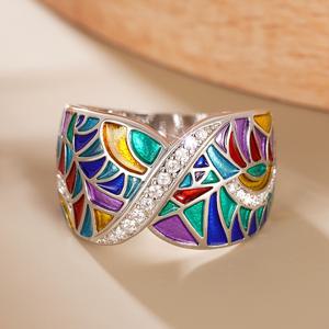 TEMU 우아한 스타일의 여성용 와이드 밴드 링으로, 합성 다색 보석과 큐빅 지르코니아가 장식되어 있습니다. 구리 소재의 이 링은 데일리 웨어, 휴가, 힙합 파티 액세서리로 완벽하며, 4월의 탄생석인 다이아몬드를 상징합니다. 모든 계절에 데이 선물로도 좋습니다. 모든 사이즈에 맞습니다.|반지사이즈