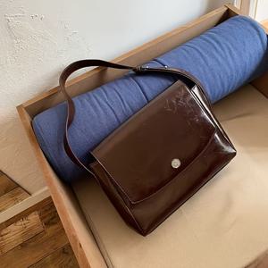 TEMU 여성용 대용량 브리프케이스 - 마그네틱 잠금 장치가 있는 전문가용 메신저 백, 여성용 넉넉한 업무 가방, 커피 브라운 크로스바디 지갑, 일상 통근 및 공식 행사, 우아한 디자인, 내구성이 뛰어난 폴리에스터 안감, 여성용 핸드백, 여성 가방 패셔너블, 크로스백, 여성 크로스백, 미니크로스백