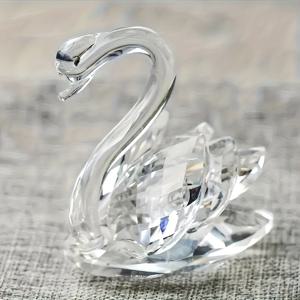 TEMU 우아한 백조 조각상 - 할로윈, 크리스마스, 발렌타인데이, 추수감사절 및 어머니날 실내/실외 홈 데코 - 전기 필요 없음, 다용도 휴일 선물