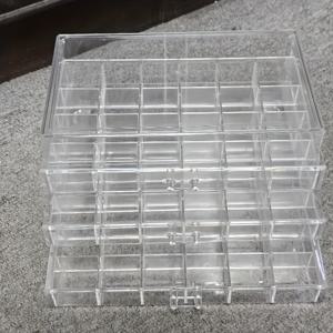 TEMU 투명 아크릴 주얼리 보관함 - 72칸과 3단으로 구성된 빈티지 스타일의 보관함, 뚜껑과 다용도 서랍이 있어 귀걸이, 목걸이, 팔찌, 씨앗 보관에 적합합니다. 이 주얼리 보관함은 귀걸이를 정리하는 데 적합합니다.