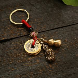 TEMU 자동차 조롱박 장식 엽전 열쇠고리 로프 공예 액세서리 차량용 신주 소재 열쇠 가방 액세서리 펜던트 무사고 안전기원 차장식 슬림소녀 SLIM GIRL