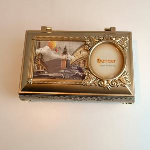 TEMU 빈티지 스타일 직사각형 음악 상자 보석 정리함 미러 및 발레 댄서 피규어 포함 - 황금 장식 디자인, 플라스틱 소재, 전원 필요 없음, 홈 데코 또는 선물용 완벽, 음악 상자