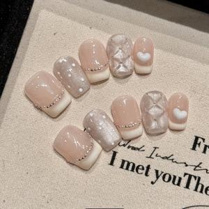 TEMU 10개 프렌치 프레스온 네일 - 엠보싱 하트 & 라인스톤 디자인 짧은 스퀘어 인조 손톱, 광택 마감 재사용 가능한 혼합 파스텔 컬러, 손과 발용 쉬운 애플리케이션 네일 아트, 캐주얼 의상용 네일 액세서리, 우아한 네일 디자인, 라인스톤 장식
