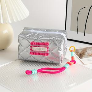 TEMU 1개 신상 대용량 뷰티 제품 메이크업 파우치, 고급 화장품 & 세면도구 정리함, 립스틱 보관 파우치, 학생 필기구 케이스 - 심플하고 세련된 디자인의 여행 필수 아이템|필통|립스틱